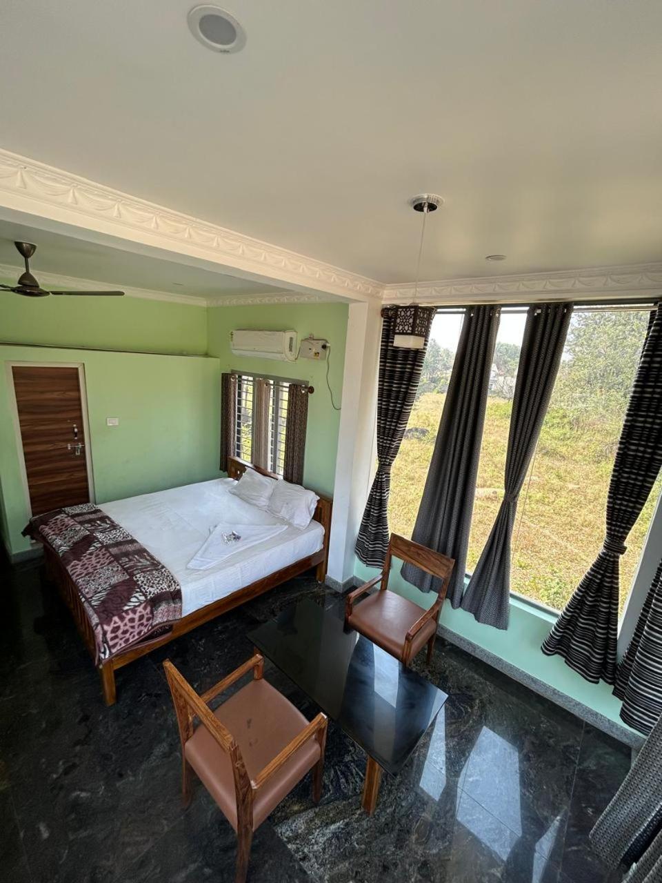Yelagiri Goldhill Resort エクステリア 写真