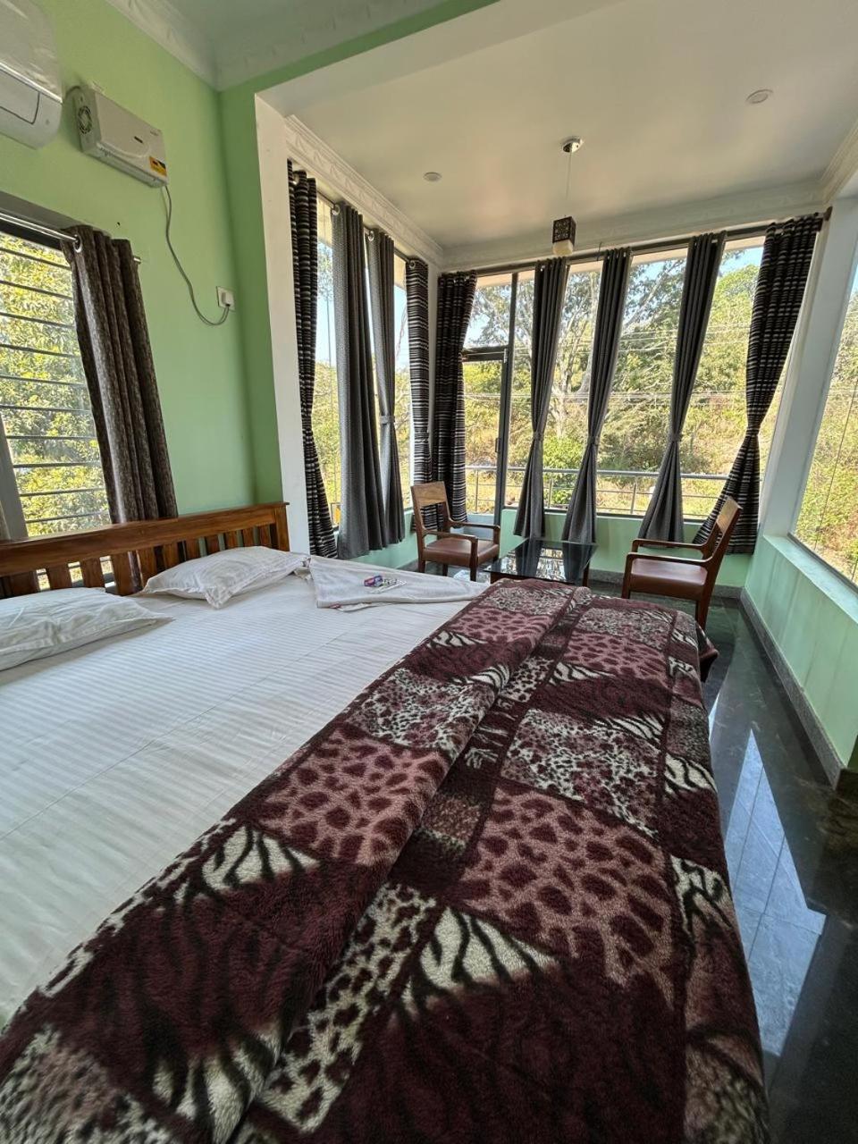 Yelagiri Goldhill Resort エクステリア 写真